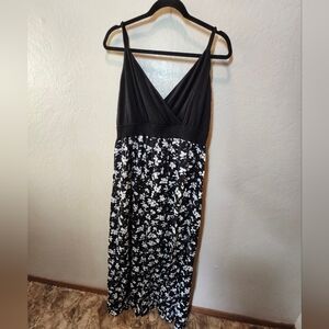 Torrid Black and White Floral Maxi Dress